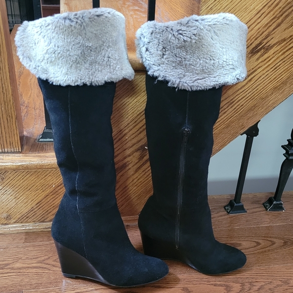 BCBG KNEE HIGH BOOTS - Picture 9 of 9